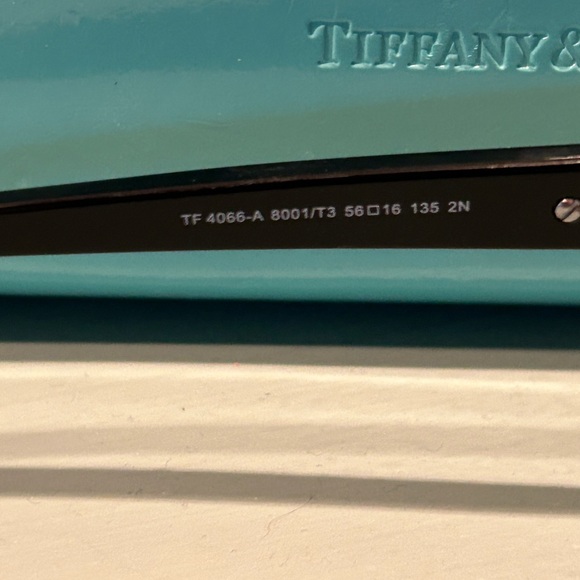 🩵SOLD🩵 Tiffany & Co. Sunglasses - Picture 6 of 8